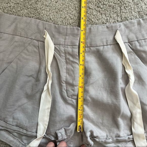 Aritzia Wilfred Allegra Shorts Light Grey Linen  Shorts - Picture 11 of 14
